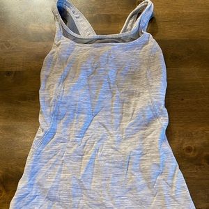Lululemon tank